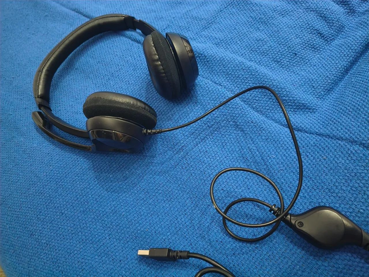 Headset Logitech H390 USB com Microfone - Áudio Digital Original - Foto 4