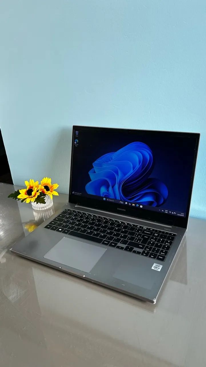 Notebook Samsung Core i5 8GB RAM SSD 256GB Windows 11 - Notebooks