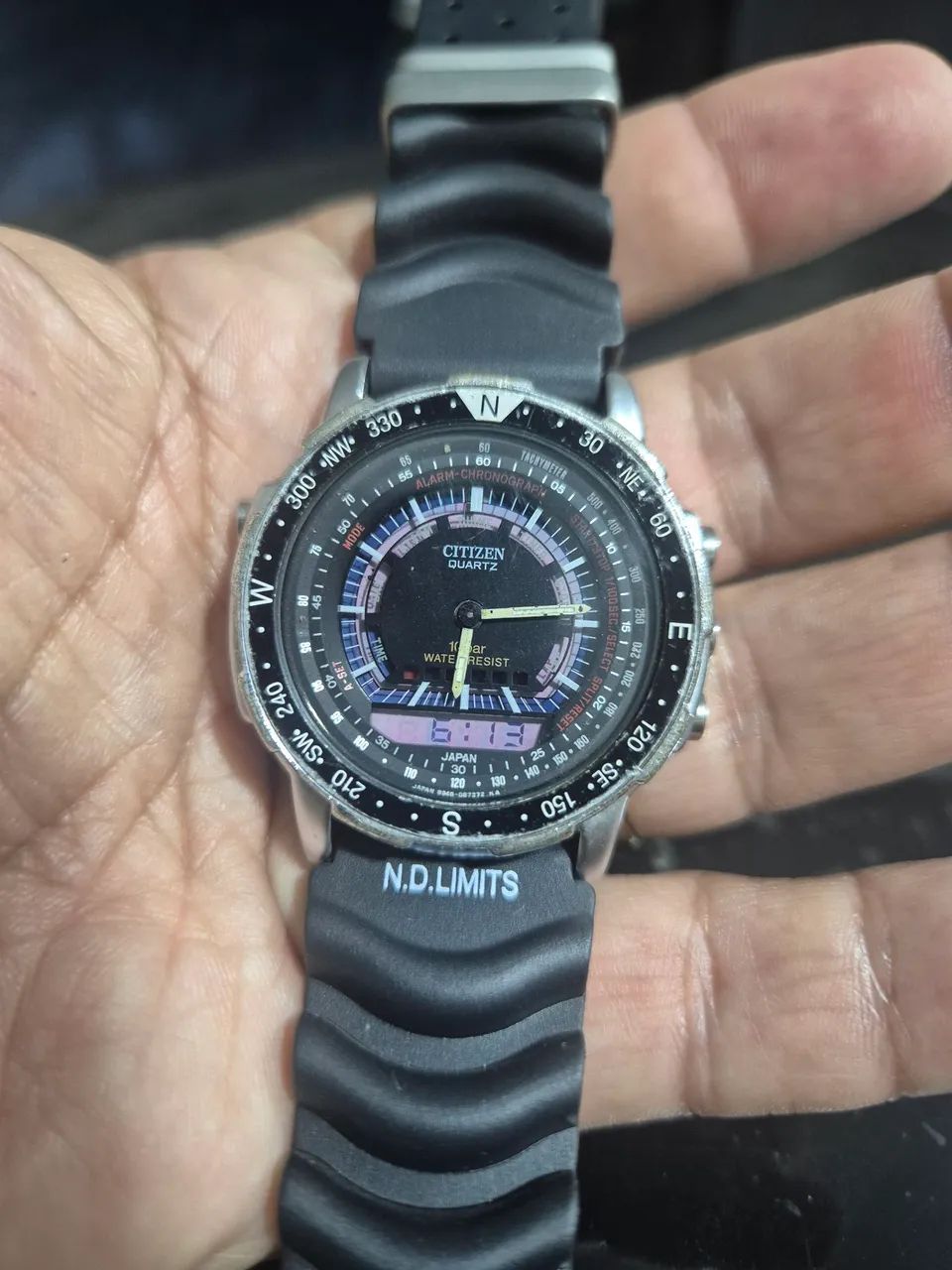 Relógio CITIZEN DIVER SURF 8948 - FUNCIONA TUDO - Acessórios
