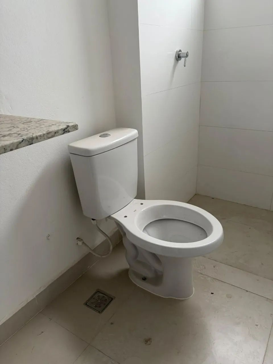 2 Vasos sanitatarios caixa acoplada