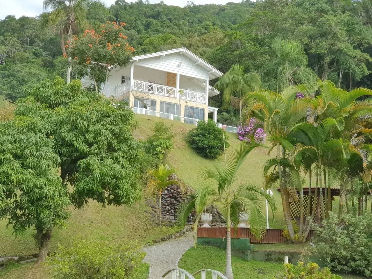 Belo sitio em Santo Amaro da Imperatriz!