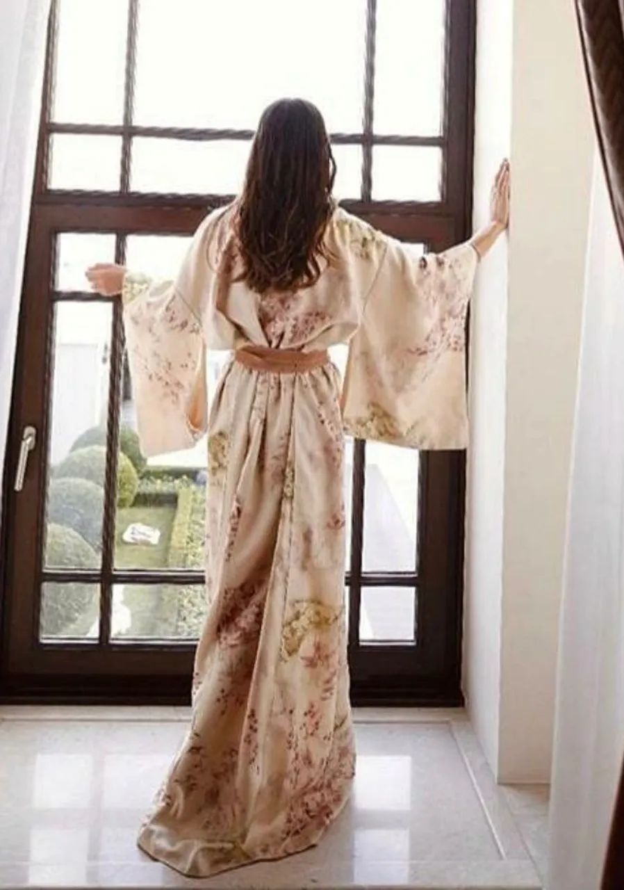 Kimonos roupas exóticas 