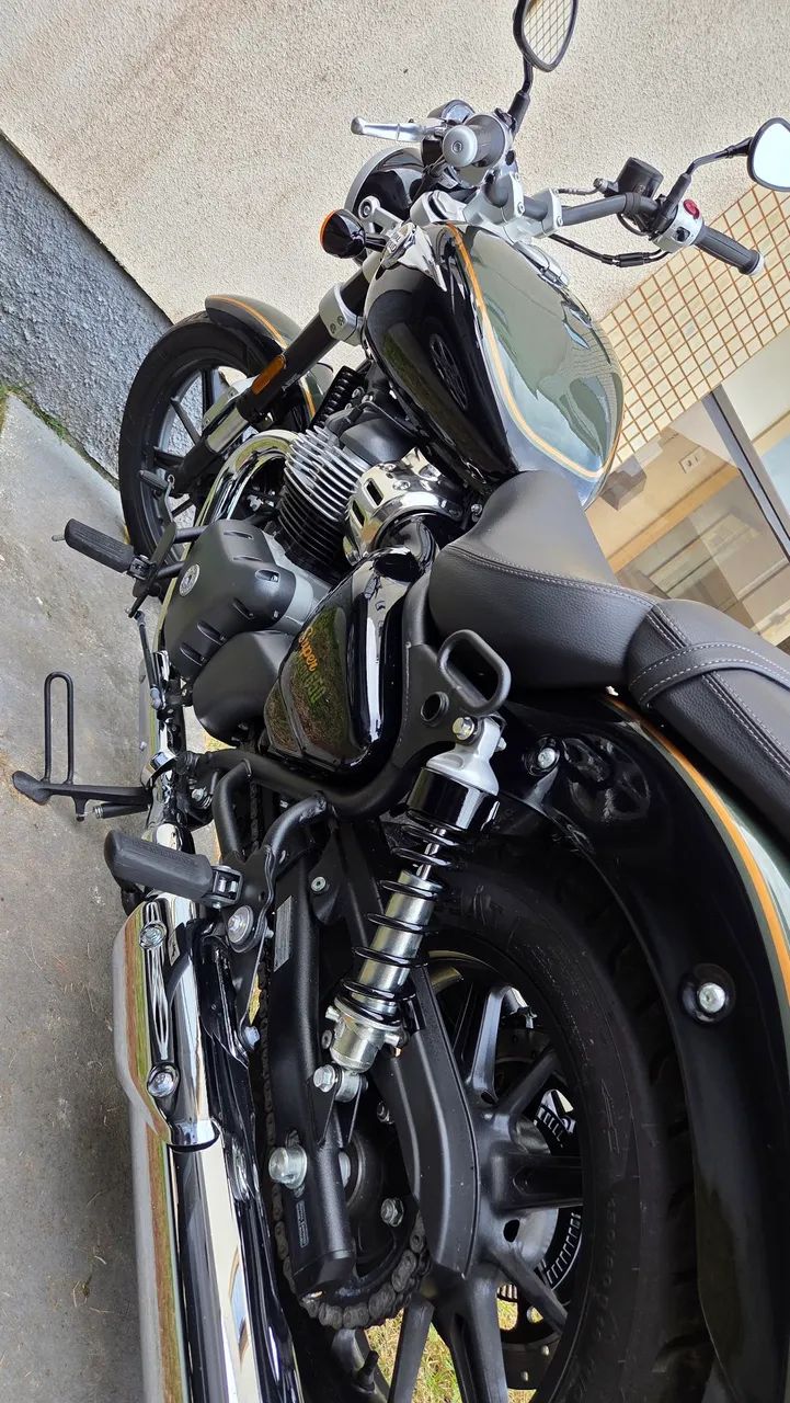 Super Meteor 650 Royal Enfield  - Foto 4