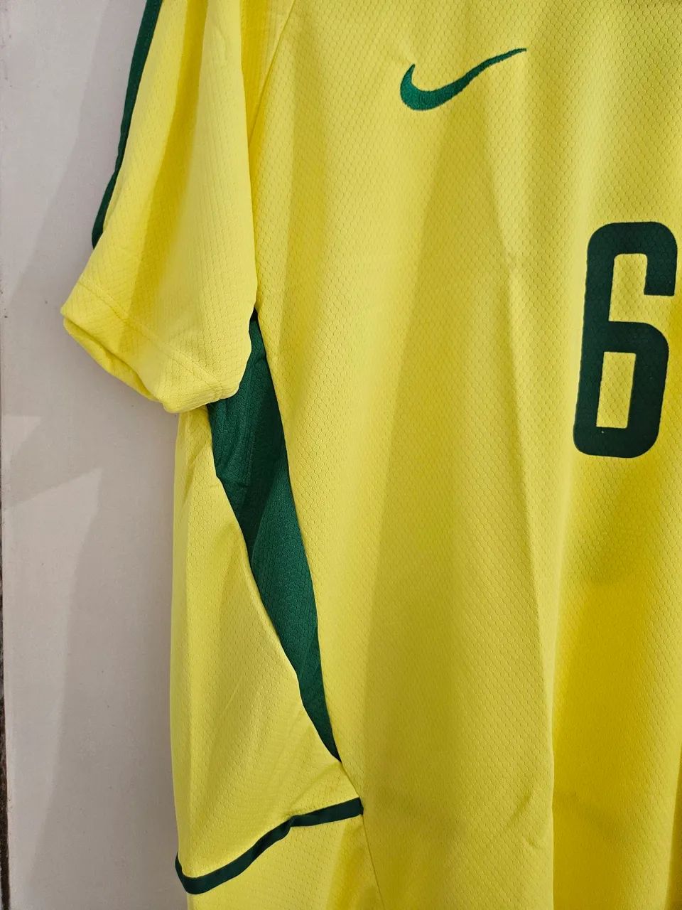 Camisa do Brasil 2002 Retrô Amarela Roberto Carlos - Foto 3