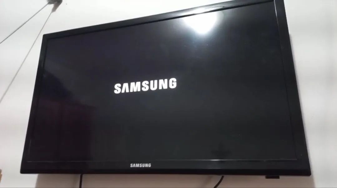 Televisão Samsung LCD 32 polegadas (NÃO É SMART) - Foto 4