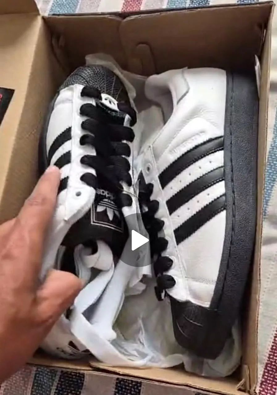 Sapato Adidas 