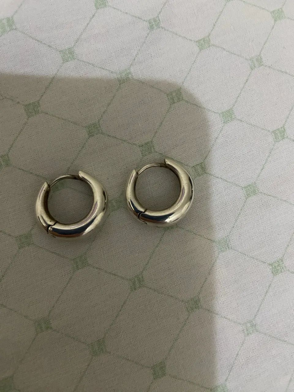Brinco Argola abaulada em prata - Foto 2