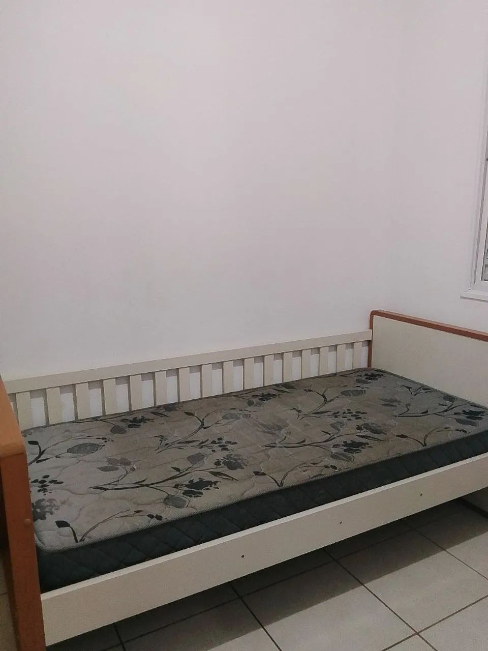 Vende-se cama de solteiro  - Foto 3