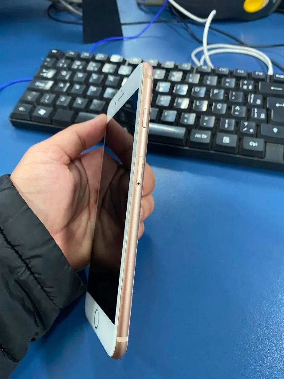Iphone 8 Plus 64gb - Foto 4