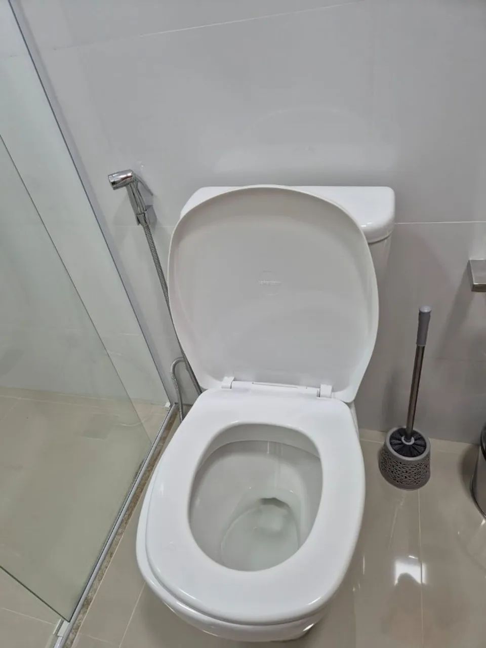Vaso sanitário com caixa acoplada completo. - Foto 3