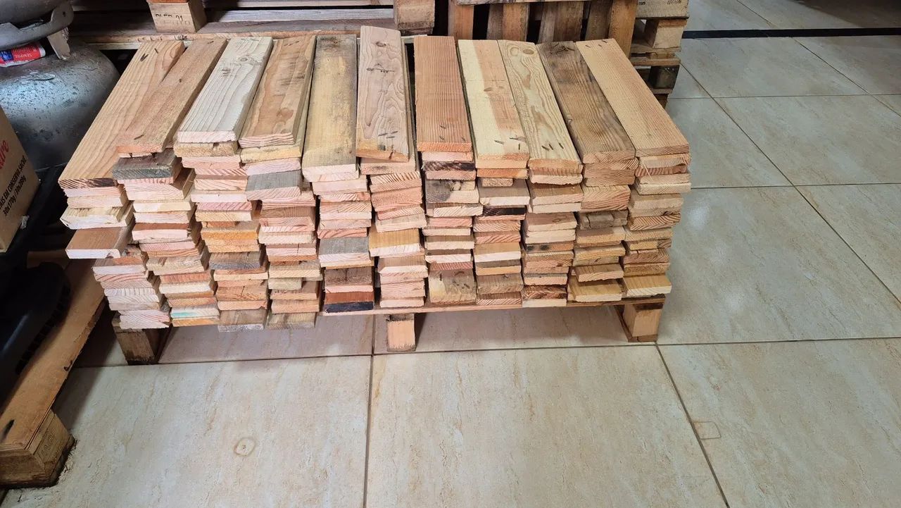 Cerquinhas decorativas, ripas de pallets medida 0.48 centímetros, entregamos. 