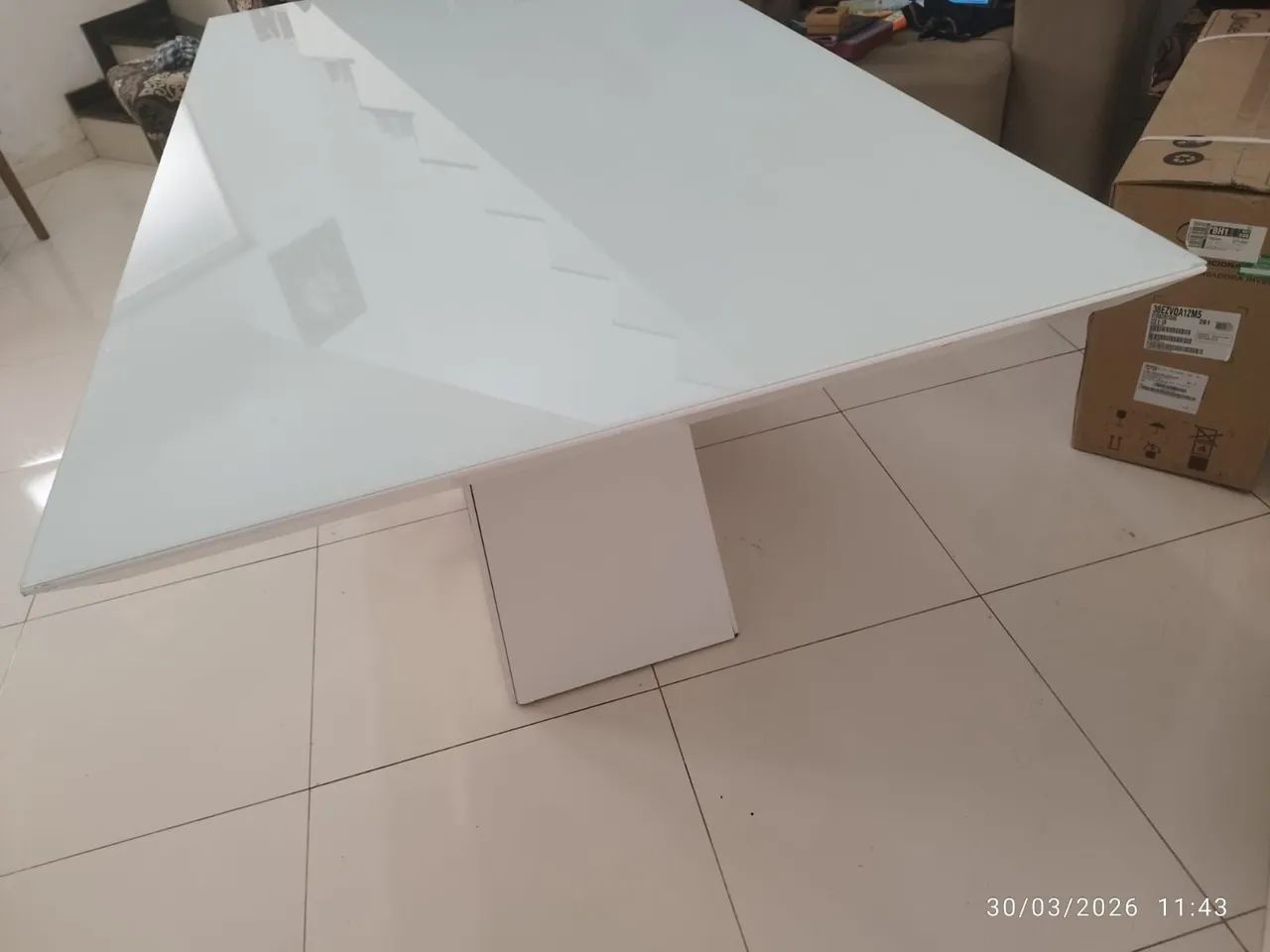 OPORTUNIDADE! Mesa MDF com Vidro Impecável por R$800 - Moderna e Sofisticada! - Foto 2
