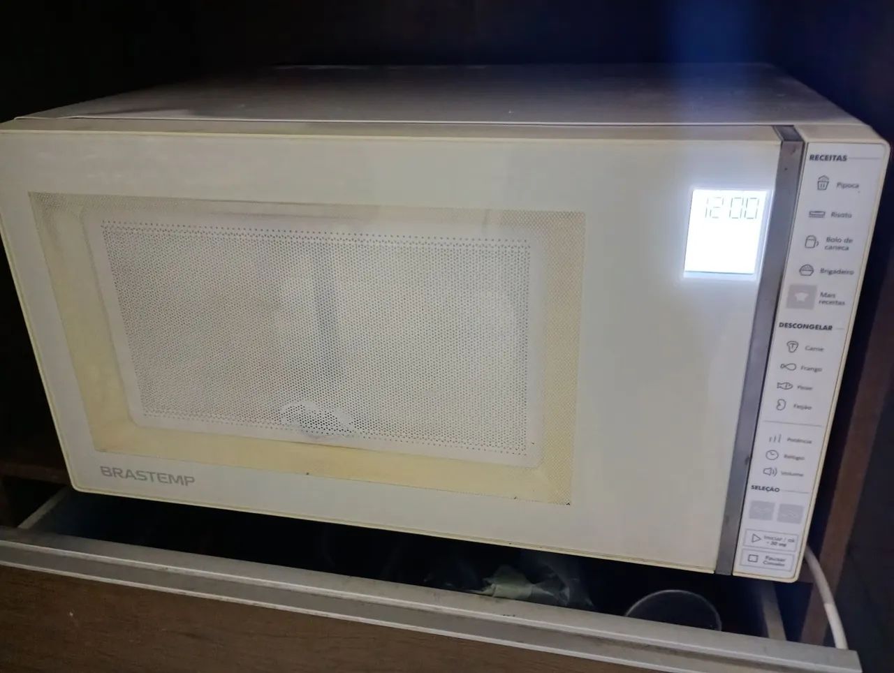 Lindo microondas Brastemp