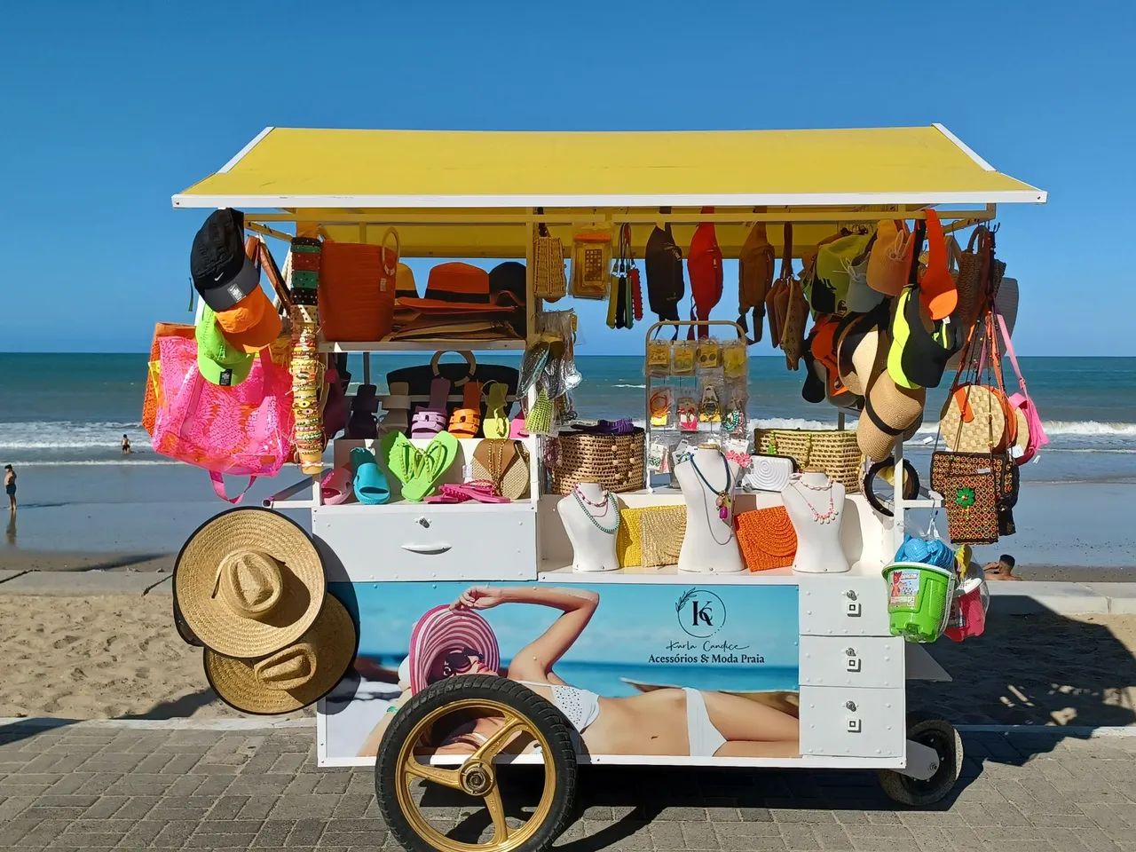 Vendo carrinho ideal para adptar para lanches, açaí, drinks, ou o que você desejar .