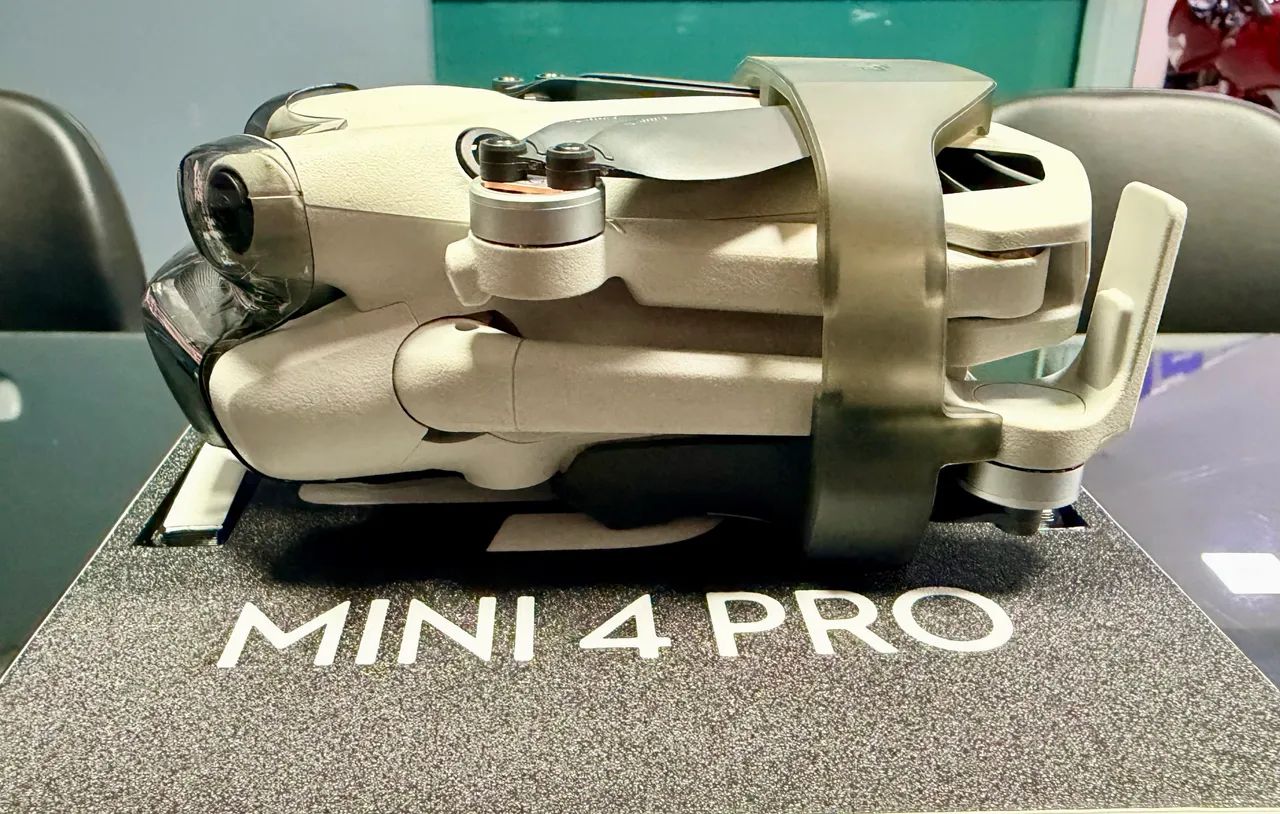 DJI MINI 4 PRO KIT FLY MORE - Foto 5