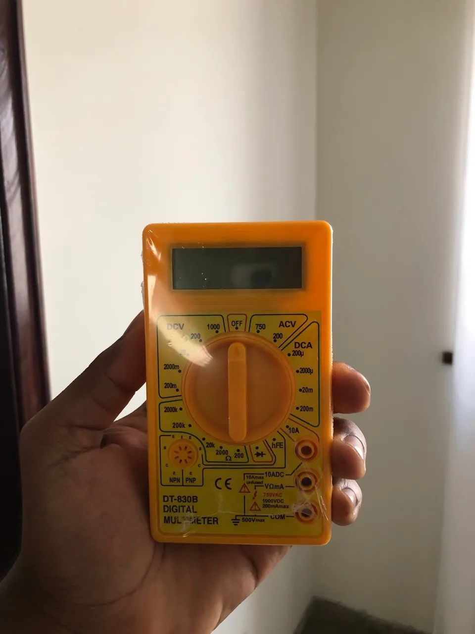 Multimetro Digital - Foto 2