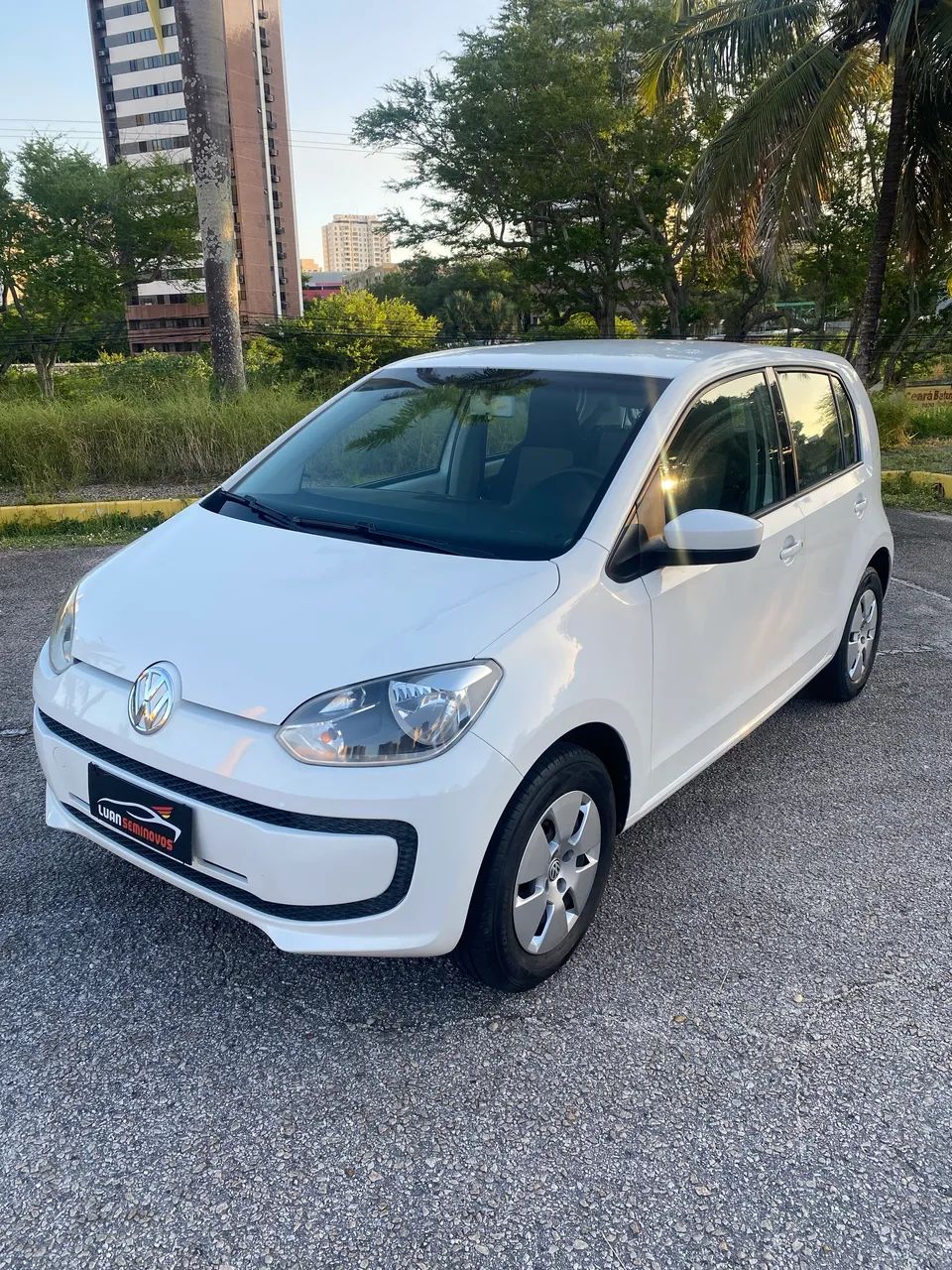 Volkswagen Up! up! take 1.0 Total Flex 12V 5p 2015