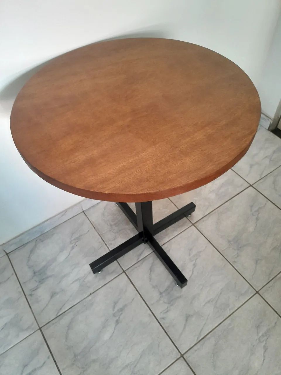 Mesa redonda para restaurantes e hamburgueria  - Foto 2