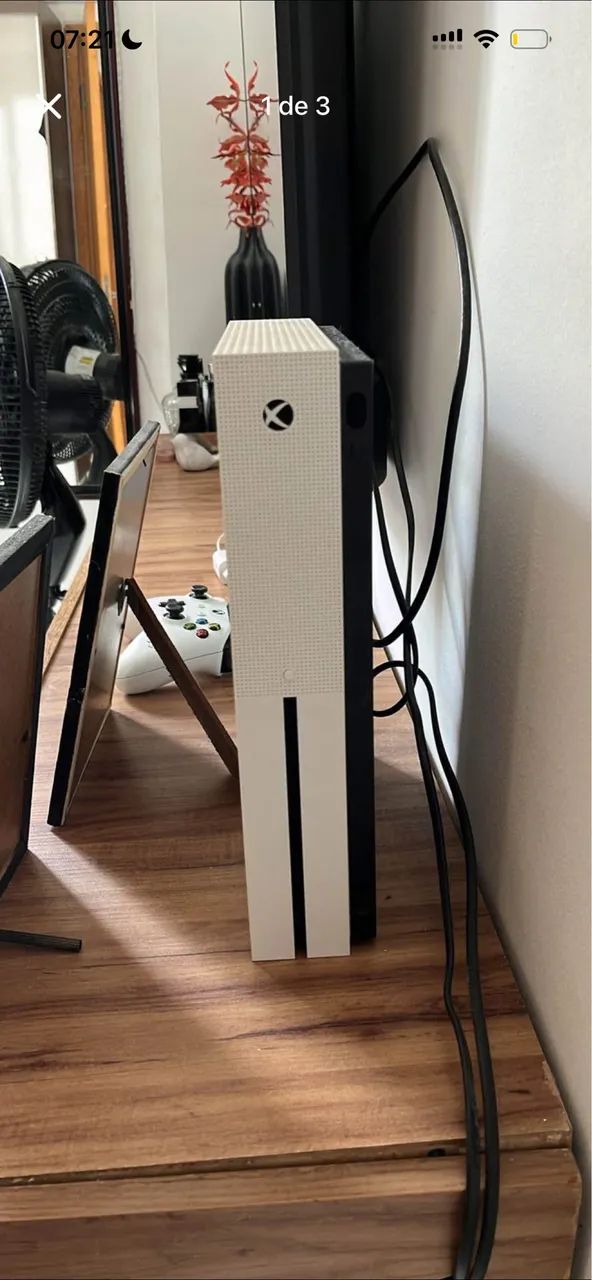 Xbox One S - 1TB + controle original + 2 mídias físicas  - Foto 3