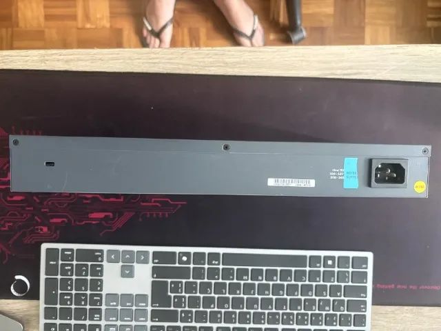 Switch HP 1410-24G J9561A 24 Portas Gigabit - Foto 2