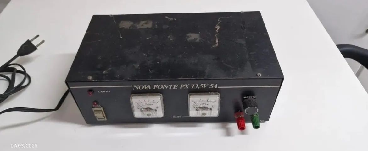 Fonte PX 13,5V 5A com Voltímetro e Amperímetro - Foto 3