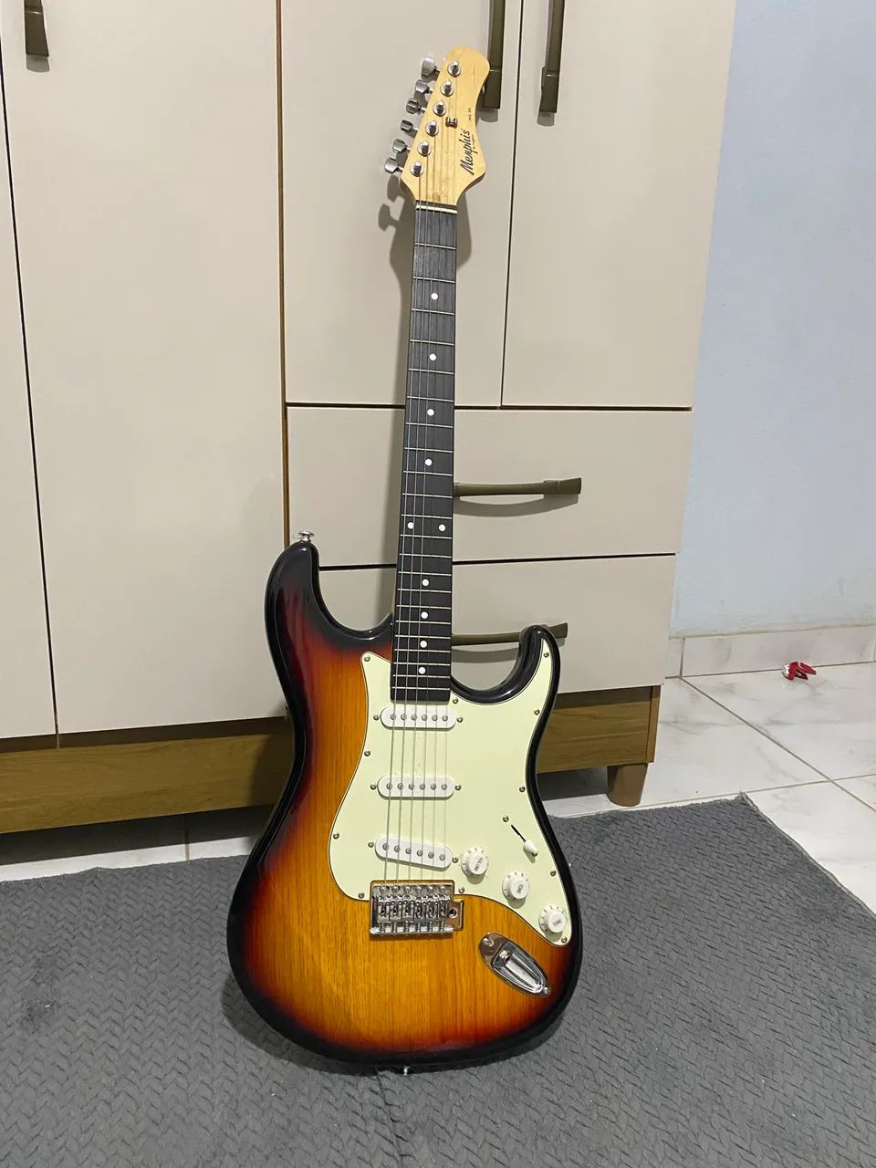 Guitarra musical 