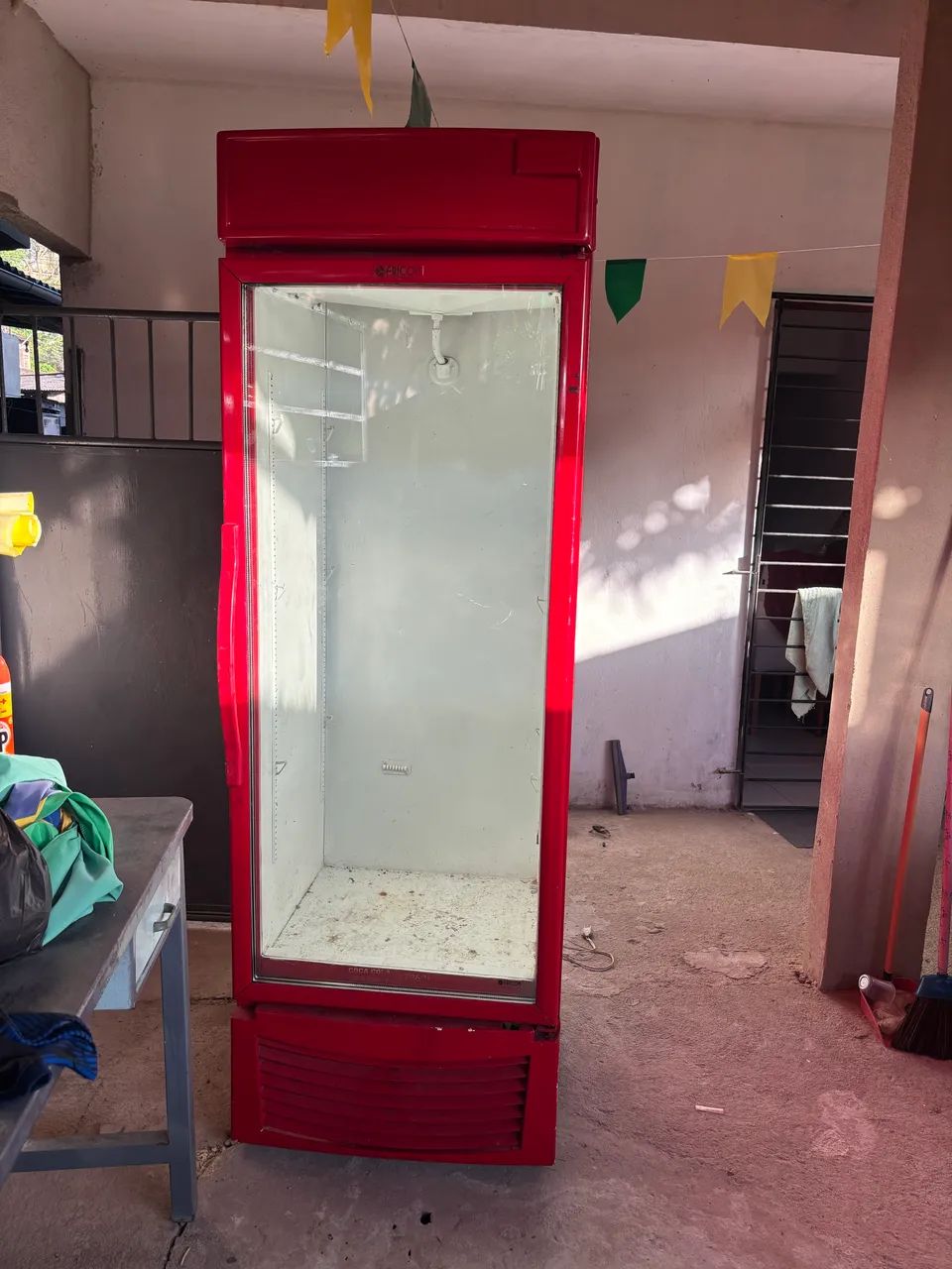 Vendo geladeira Expositoria  funcionando perfeitamente