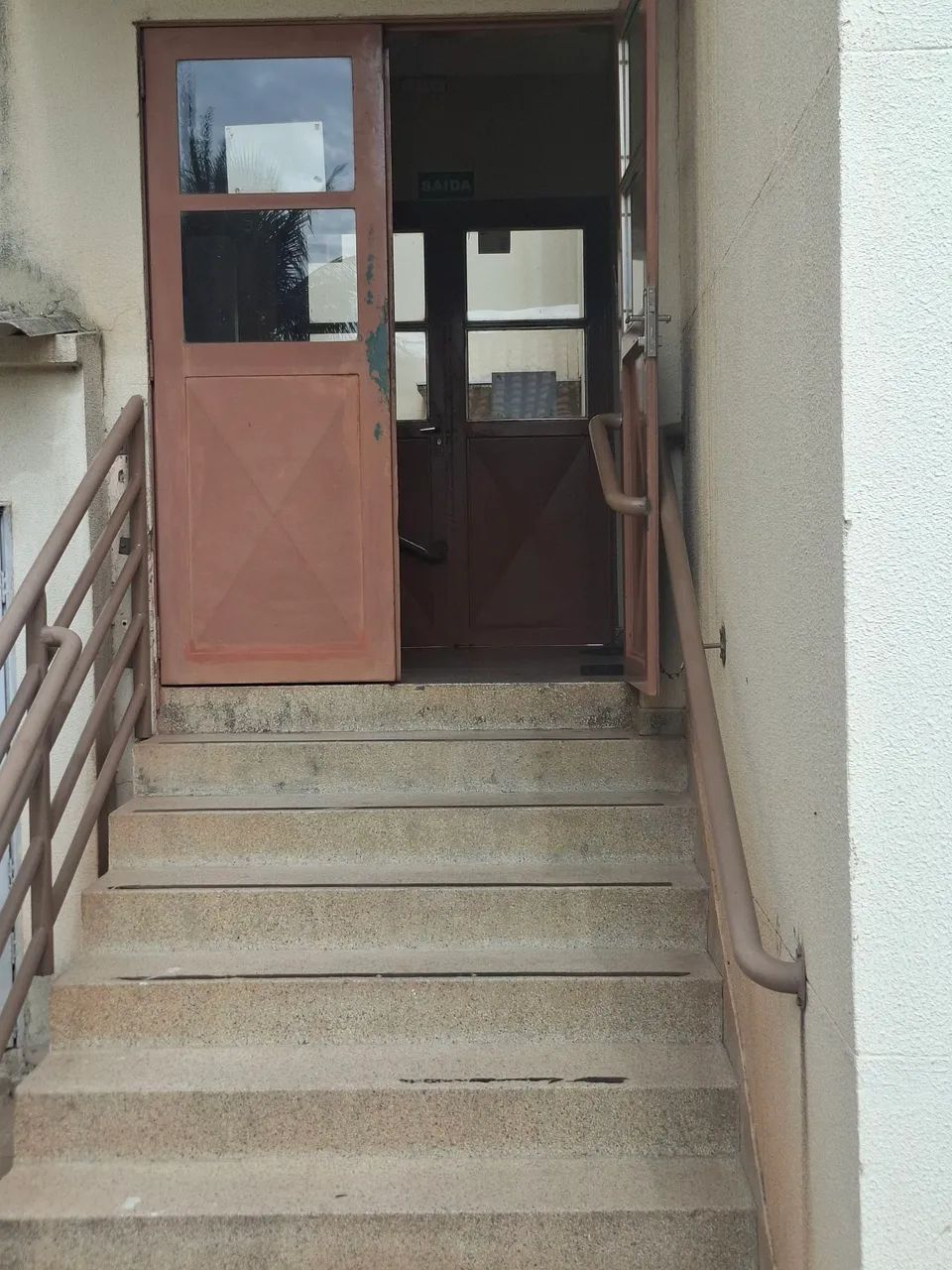 Alugo apartamento de 3 quartos  - Foto 2