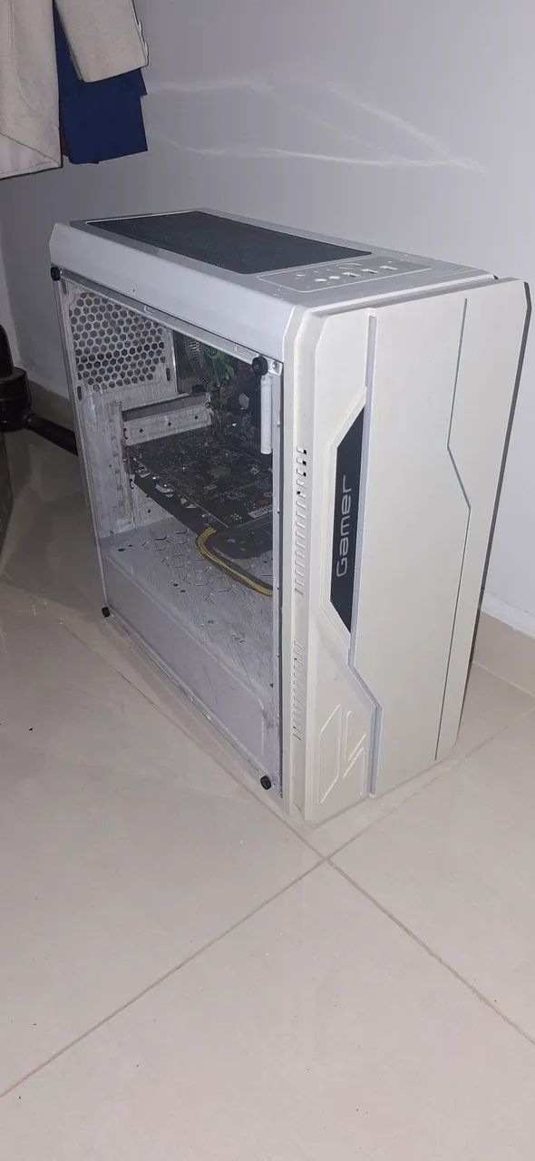 Vendo pc gamer ja com headset,mouse e taclado(preço negociável)
