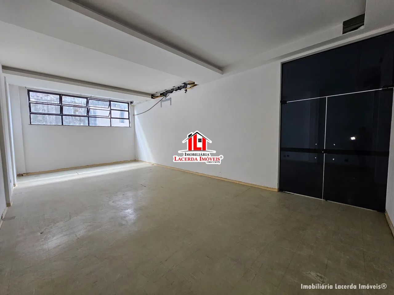 Prédio comercial medindo 800m² construído com térreo + 1 andar - Foto 5