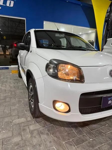 Fiat Uno Sporting 1.4 EVO Fire Flex 8V 4P 2013 - Foto 4