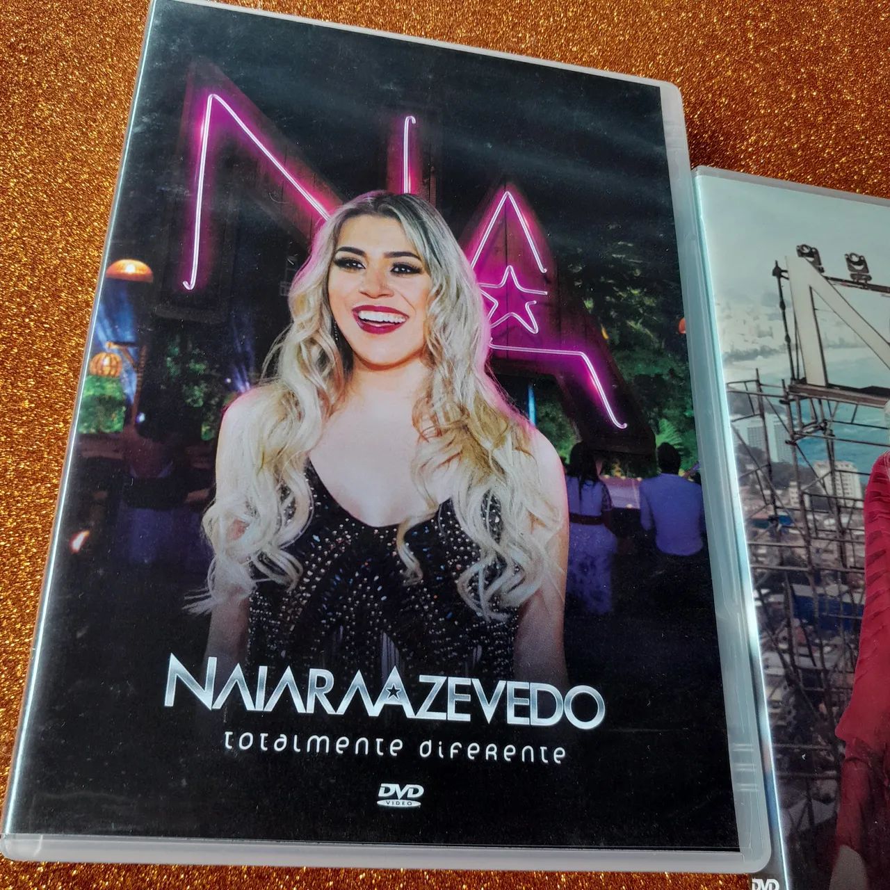 DVD Naiara Azevedo Contraste e Totalmente Diferente - CDs, DVDs