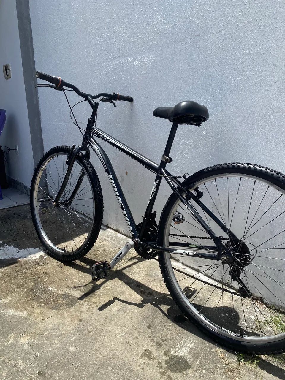 Bicicleta aro 29 em perfeito estado - Foto 5