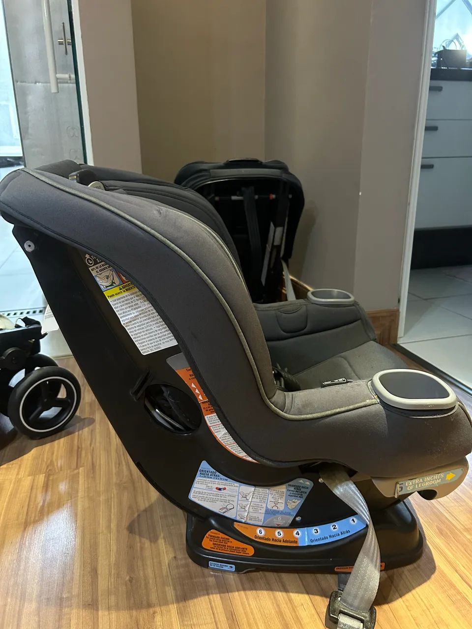 Cadeirinha infantil GRACO carro importada de 0 a 6 anos/0 a 22,5kg - Foto 3