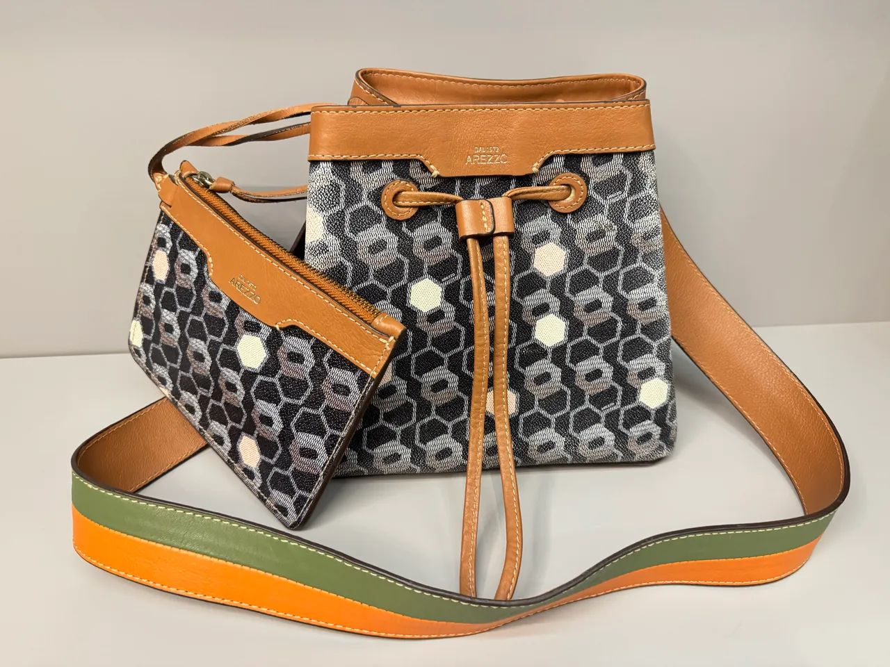 bolsa arezzo couro tote - Foto 2