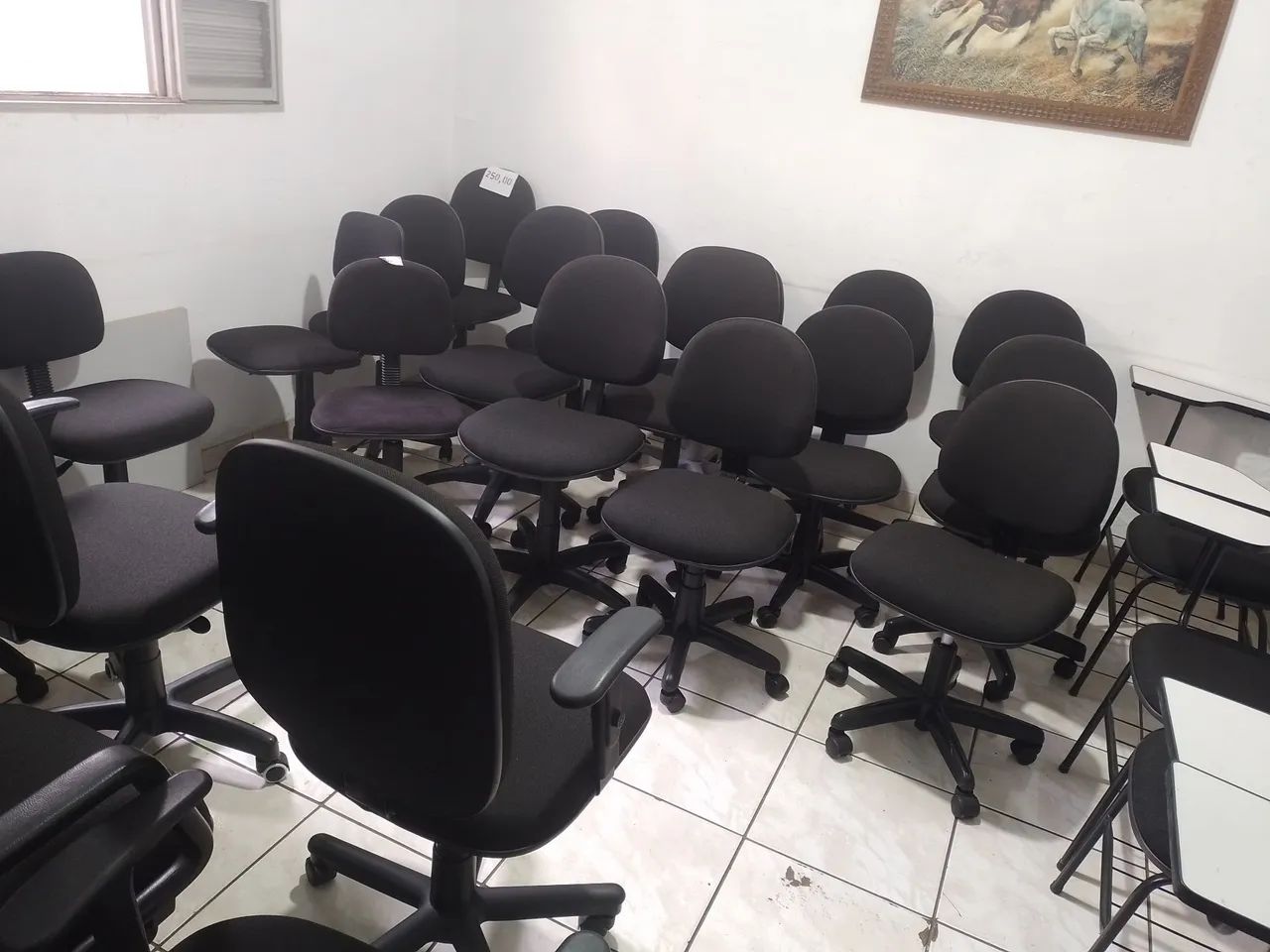 Móveis para escritório semi novos e usados  - Foto 4