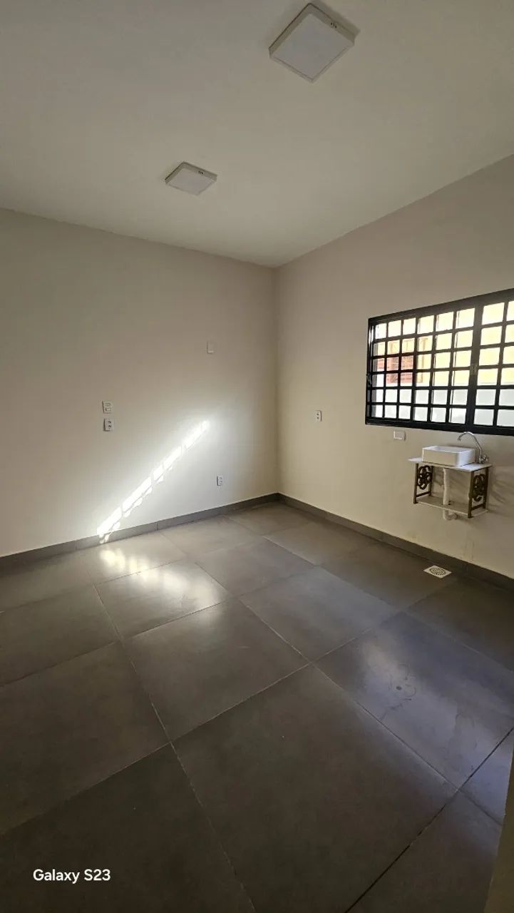 Alugo Prédio Comercial Ideal para Clínica - Foto 2