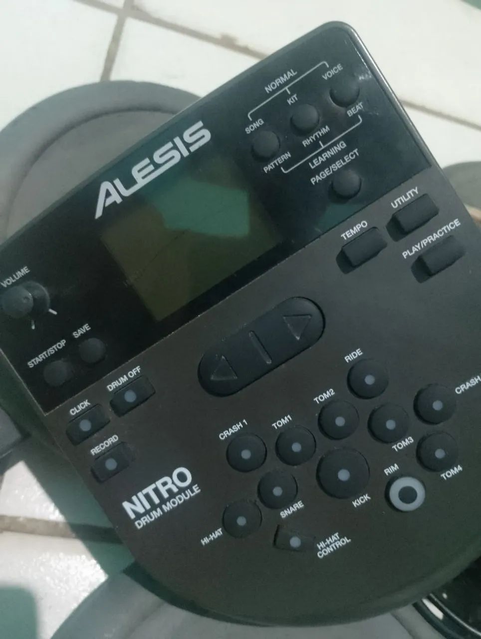 Pads e módulo de Bateria eletrônica Alesis Nitro  - Foto 4