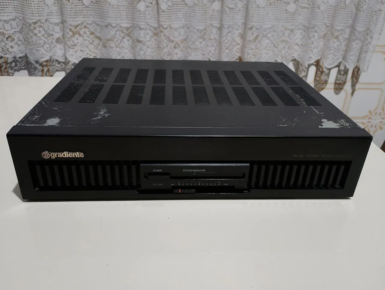 Amplificador Gradiente modelo PM80
