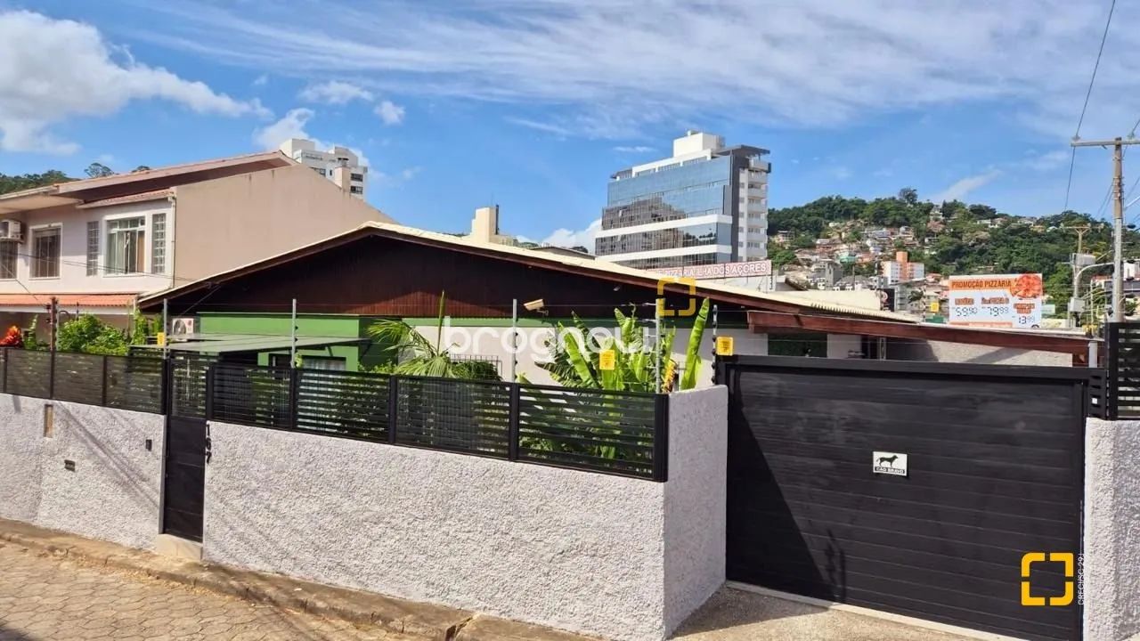 Casa 3 dormitorios, 1 suíte e 2 vagas no Saco dos Limões - Florianopolis -- SC