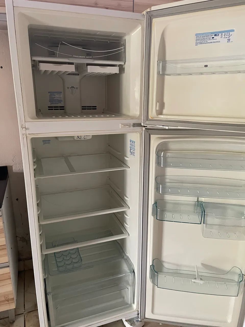 Geladeira eletrolux fost free