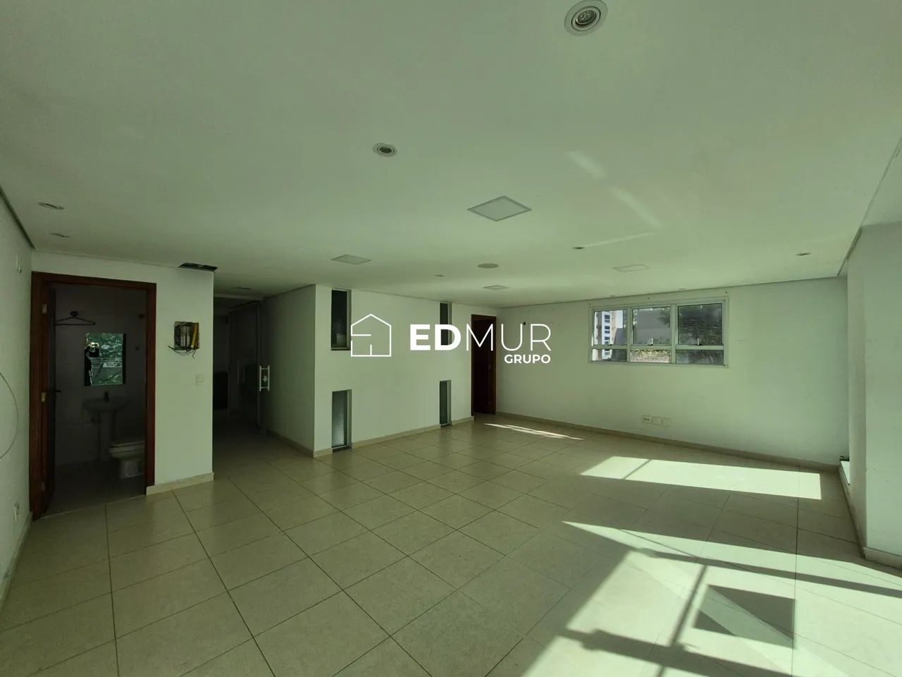 SALA para ALUGUEL com 200m² no bairro Campestre com 0 quartos e 4 vagas. Santo André, SP - Foto 4