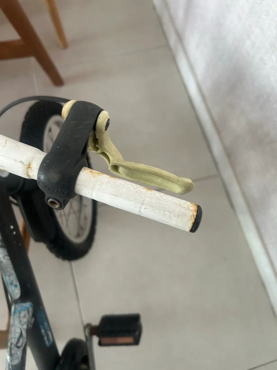 Bicicleta infantil  aro 14 - Foto 5