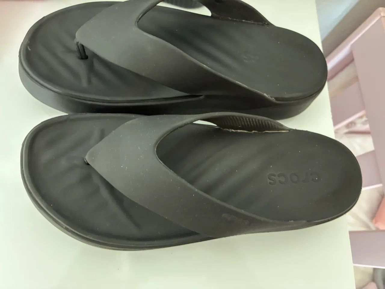 Crocs tamanho 39 - Foto 2