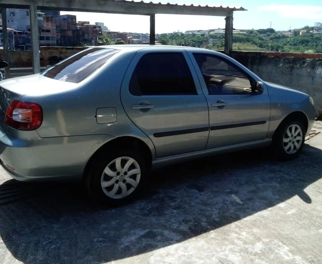 Fiat Siena HLX 1.8 MPI Flex 8V 4P 2005