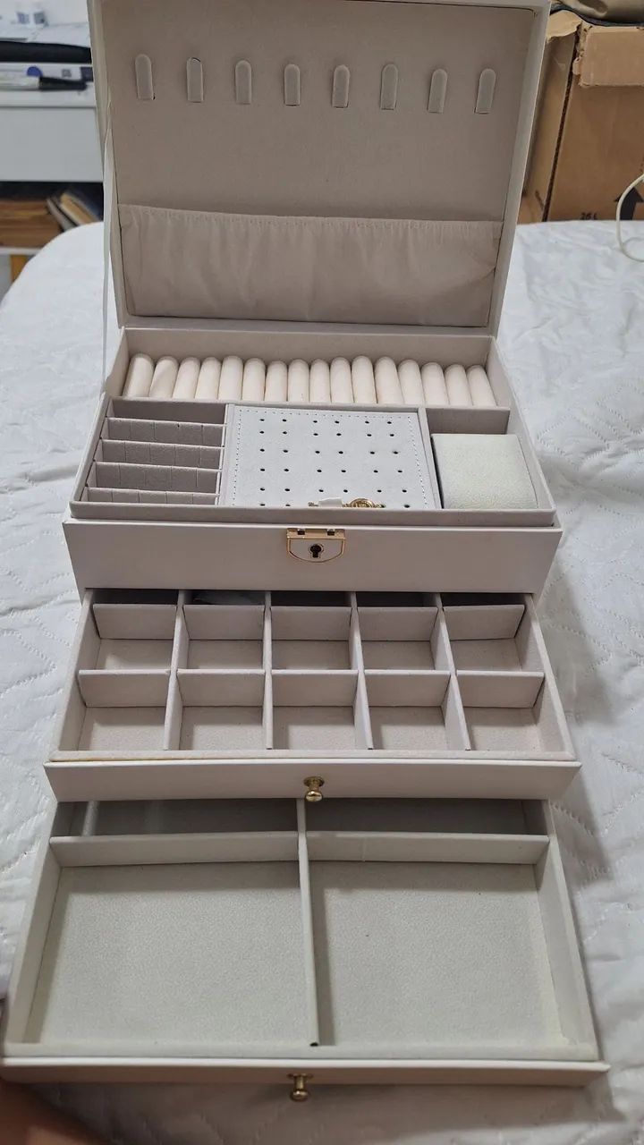 Porta-joias Branco veludo
