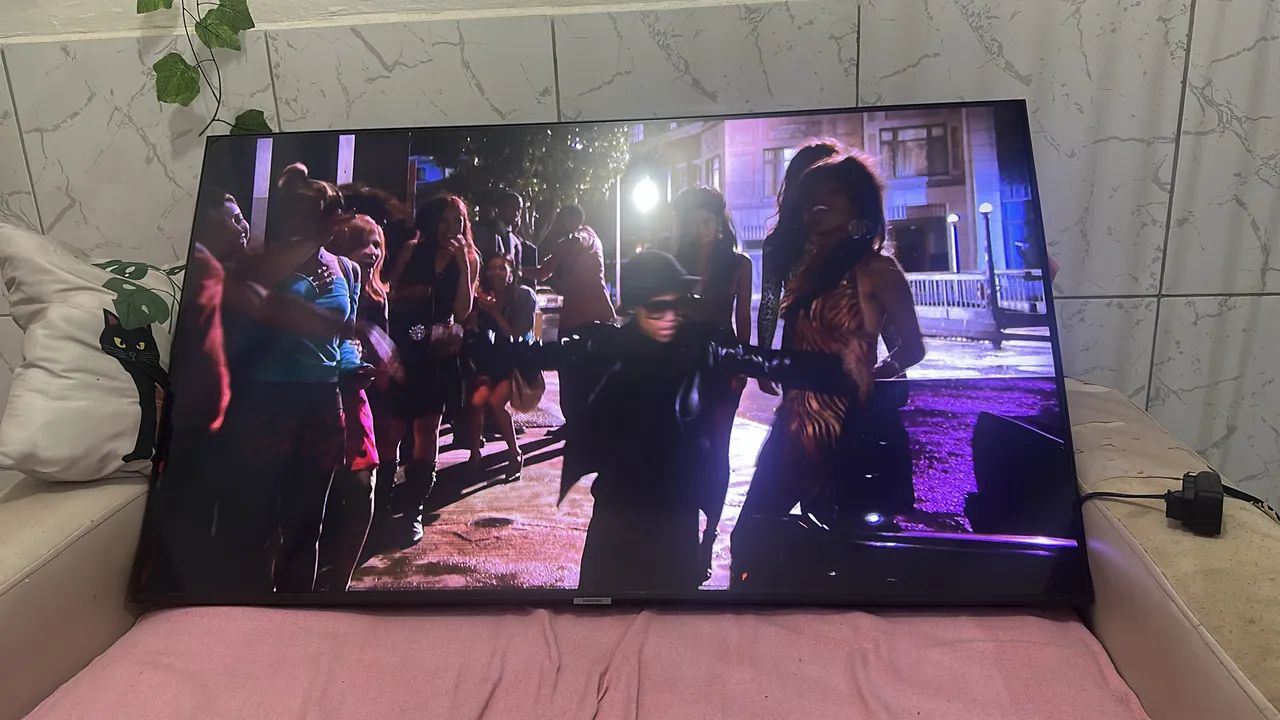 Tv 50 polegadas, motivo de viagem 