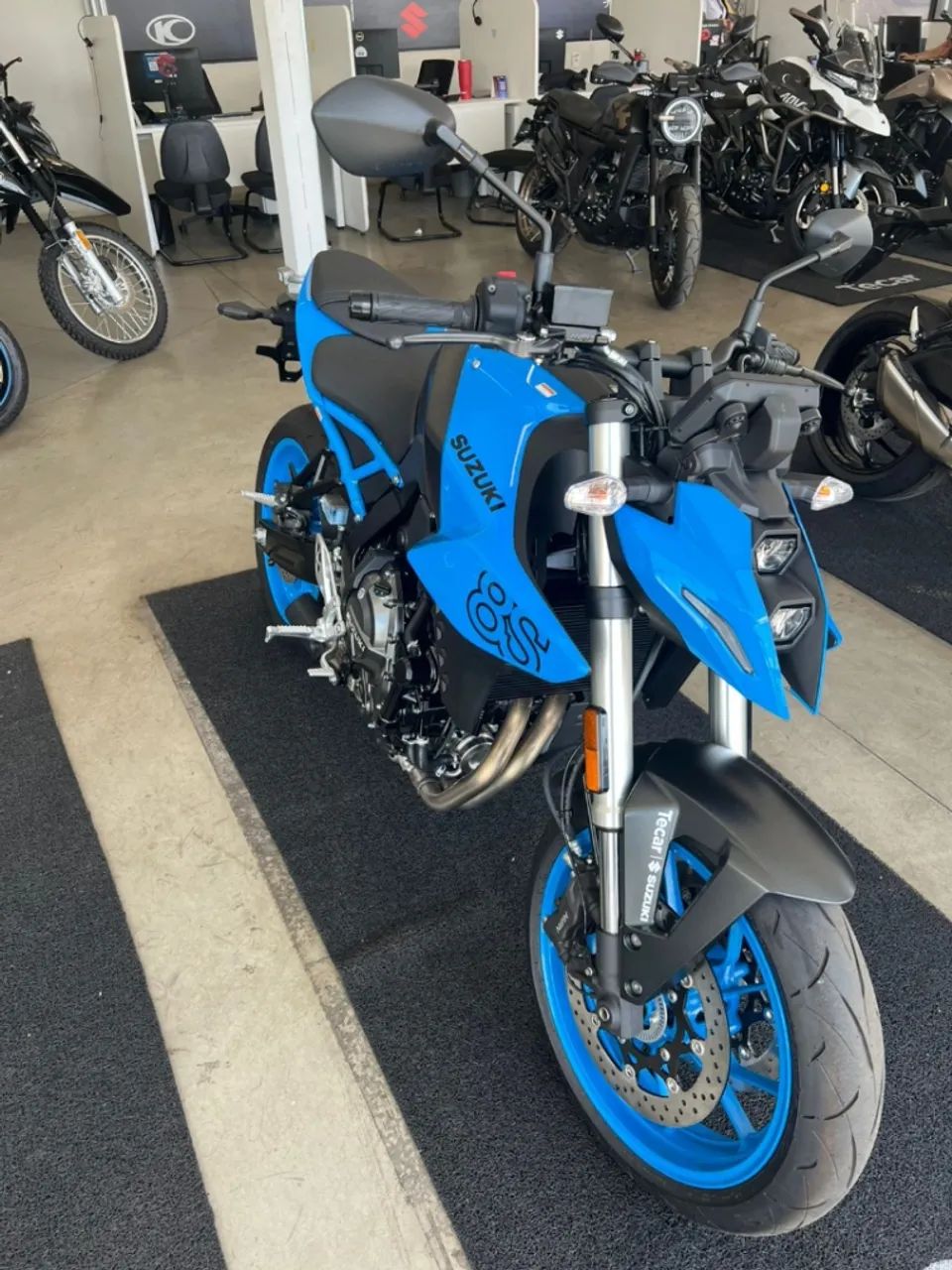 SUZUKI GSX-8S. - Foto 2