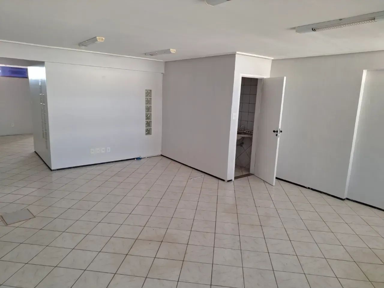 Alugo Sala Comercial  Planta Tower - Renascença - Foto 2