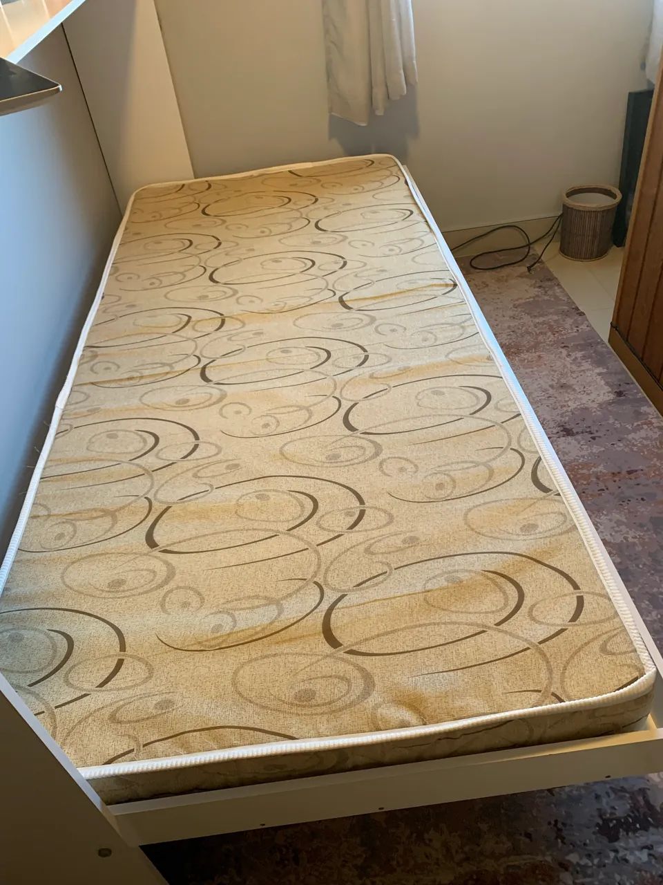 Escrivaninha/ cama solteiro  - Foto 2